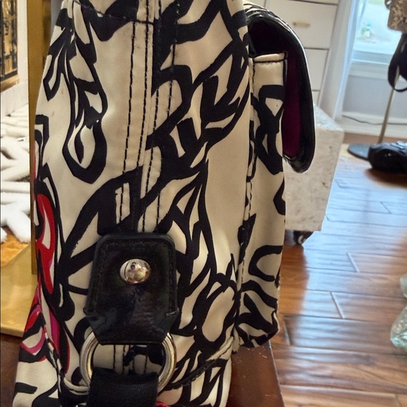 Coach black and tan/red accents, raspberry lining, 11 ny 10 adj  shld/crss 2 tag - Picture 9 of 16